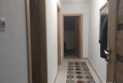 Apartament cu 4 camere semidecomandat în Gojdu - 2