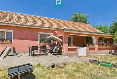 Casa cu 2 corpuri independente in Aradul Nou - 1