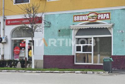 Spațiu comercial, de 24 mp, în Central - 6
