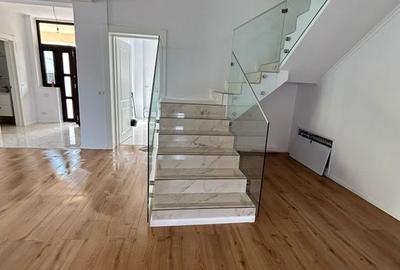 Tunari -  Central * Casa 4 camere - 6