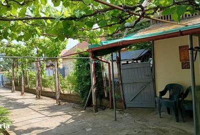 Casă cu 3 camere în Carani - 4