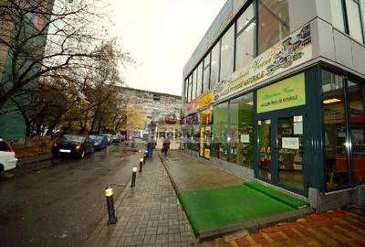 Militari Piata Veteranilor Spatiu Stradal, 24 Mp, Vitrina De Sticla - 7