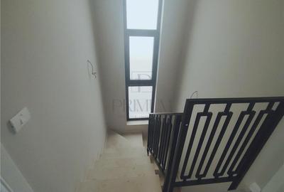Duplex cu 5 camere cu Canalizare în Moșnița Nouă - 9