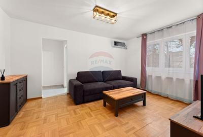 Apartament cu 3 camere semidecomandat, mobilat în Ultracentral