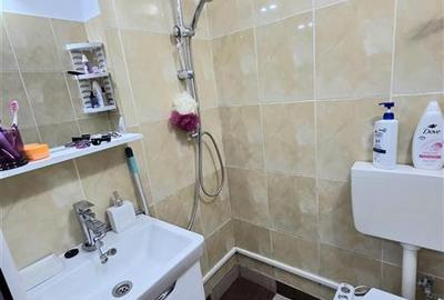 Garsonieră decomandată, mobilată în Poarta 6 - 9