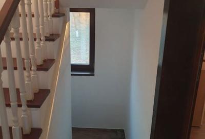Casă cu 5 camere cu Teren 2200 Mp în Târgșoru Vechi - 13