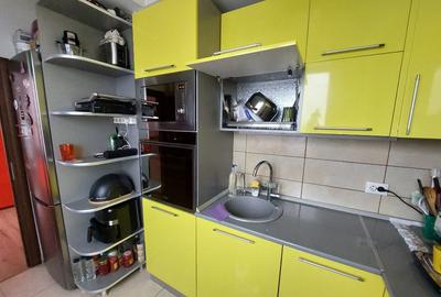 Apartament cu 3 camere semidecomandat în Bucureștii Noi - 3