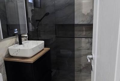 Apartament cu 4 camere decomandat în Central - 4