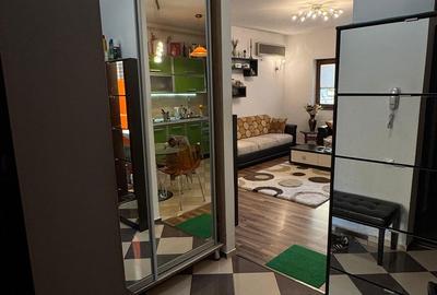 Apartament cu 3 camere, mobilat în Central - 16