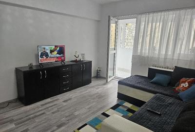 Apartament cu 3 camere semidecomandat în Pantelimon - 2