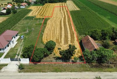 Teren de 3544 mp, în Mihăieni - 2