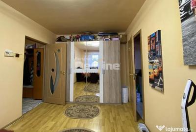 Apartament cu 3 camere decomandat în Florilor - 2