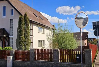 Casă cu 6 camere cu Teren 302 Mp în Semicentral - 15