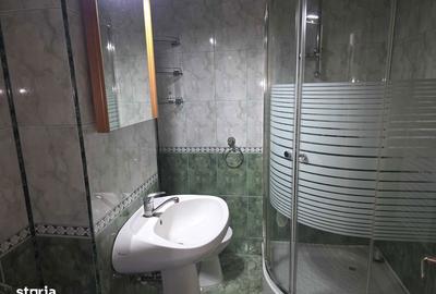 Apartament cu 3 camere decomandat în Găvana - 1