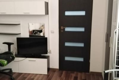 Garsonieră decomandată în Nicolina - 3