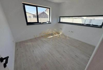 Casă cu 4 camere cu Canalizare în Vidra - 11