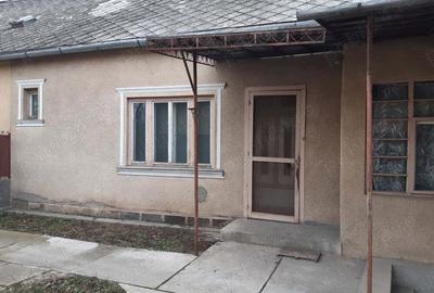 Casă cu 3 camere în Turda - 1