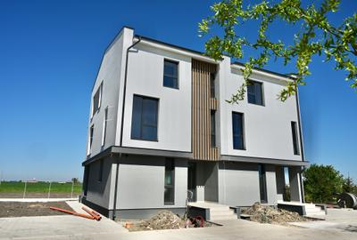 Duplex cu 5 camere cu Piscina în Odăi - 4
