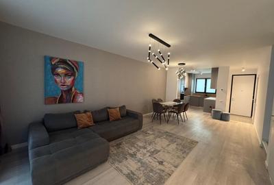 Casă cu 5 camere cu Teren 33 Mp în Pipera