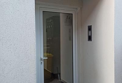 Apartament cu 3 camere decomandat, mobilat în Central - 12