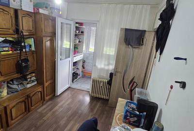 Apartament cu 2 camere decomandat în Exterior Vest - 3