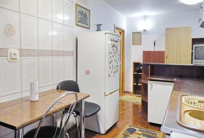 Suprafata Generoasa | Cartier Racadau - 1