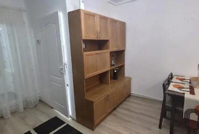 Garsonieră decomandată în Central - 7