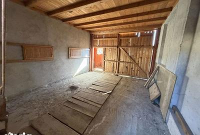 Casă cu 6 camere cu Teren 1007 Mp în Cuzdrioara - 17