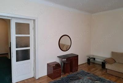 Apartament 2 camere 74m.p decomandat - 1