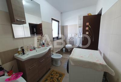 Casa 5 camere 3 bai 2 terase garaj magazie de vanzare 180 mp utili - 16