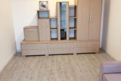 Apartament cu 2 camere decomandat în Tractorul - 8