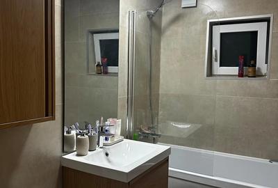 Apartament de vanzare 4 camere - Otopeni, Strada Traian nr. 17 - 19