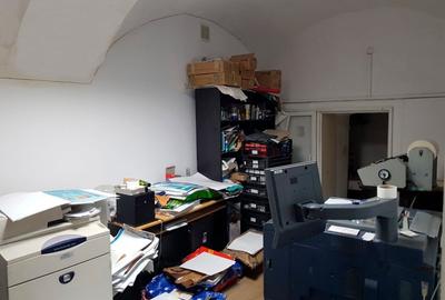 Oferim spre vanzare spatiu de birou ultracentral - 3