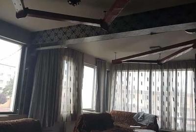 Spațiu comercial, de 160 mp, în Central - 6