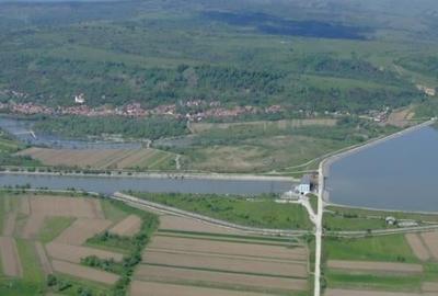 Parcele de teren in zona lacurilor  Colun(40 km distanta de Sibiu)