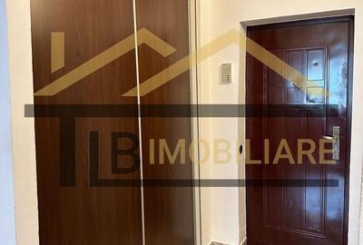 Apartament cu 2 camere semidecomandat, mobilat în 7 Noiembrie - 7