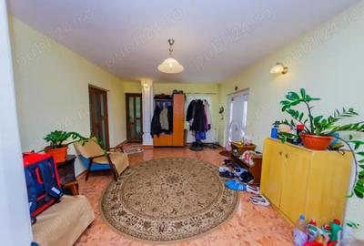 Casă cu 6 camere în Baia Sprie - 1