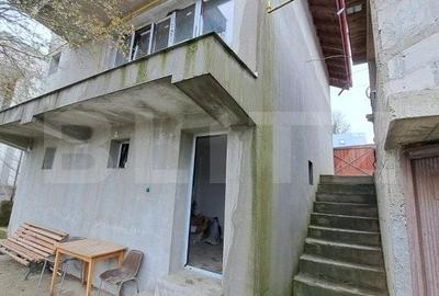 Casa la rosu 4 camere, 169mp, piata Pacurari - 2