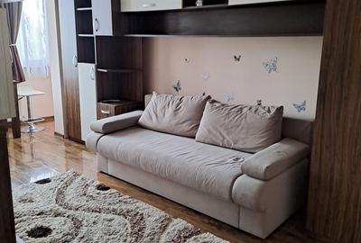 Garsonieră semidecomandată în Micălaca