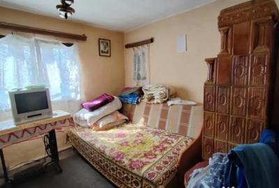 Casă cu 4 camere cu Teren 800 Mp în Vadu Părului - 4