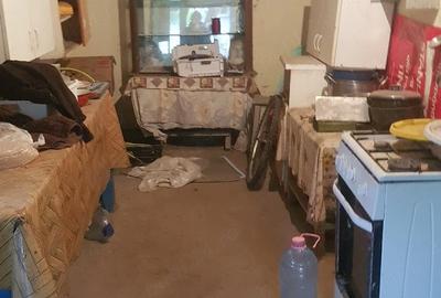 Casă cu 4 camere cu Teren 1000 Mp în Crivăț - 1