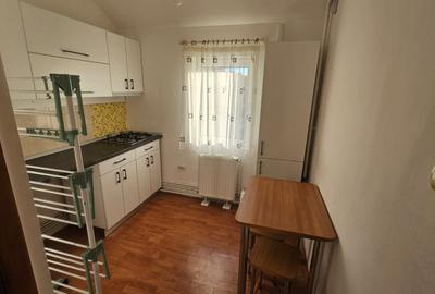 Inchiriez ap.cu o cam.in zona 7Noi. - 2