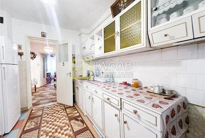 Apartament cu 3 camere decomandat în Nord - 13