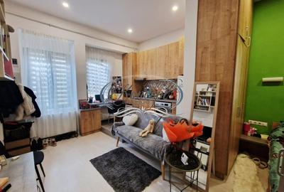 Investitie ideala: casa cu 2 unitati locative si curte, str. Horea - 6