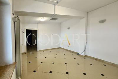 Casă individuală cu 5 camere cu Canalizare în Domenii - 9