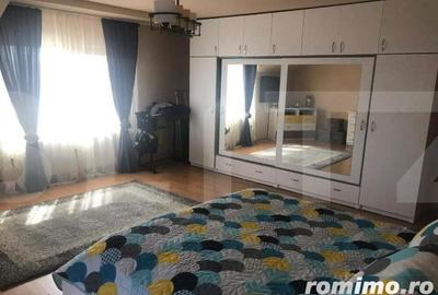 Casa 8 camere 350 mp Utvin aproape de centrul comunei 1760mp teren 23ml front - 3