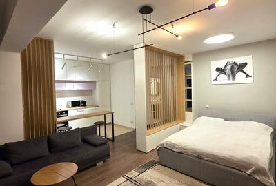 Garsonieră decomandată în Central