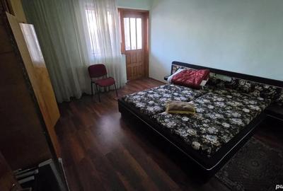 Casă cu 9 camere cu Teren 1000 Mp în Mărăcineni - 4