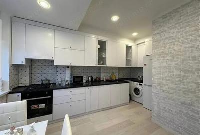 Apartament cu 2 camere în Apărătorii Patriei