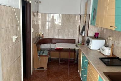 Apartament 3 camere decomandat Drumul Taberei, Frigocom - 1